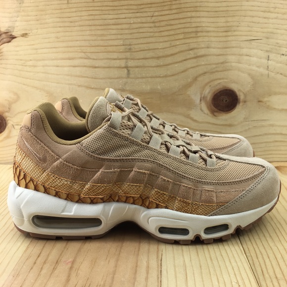 Nike Air Max 95 Premium SE Size 8.5 Vachetta Tan NWT Nike Air Max 95 Premium SE Size 8.5 Vachetta Tan NWT